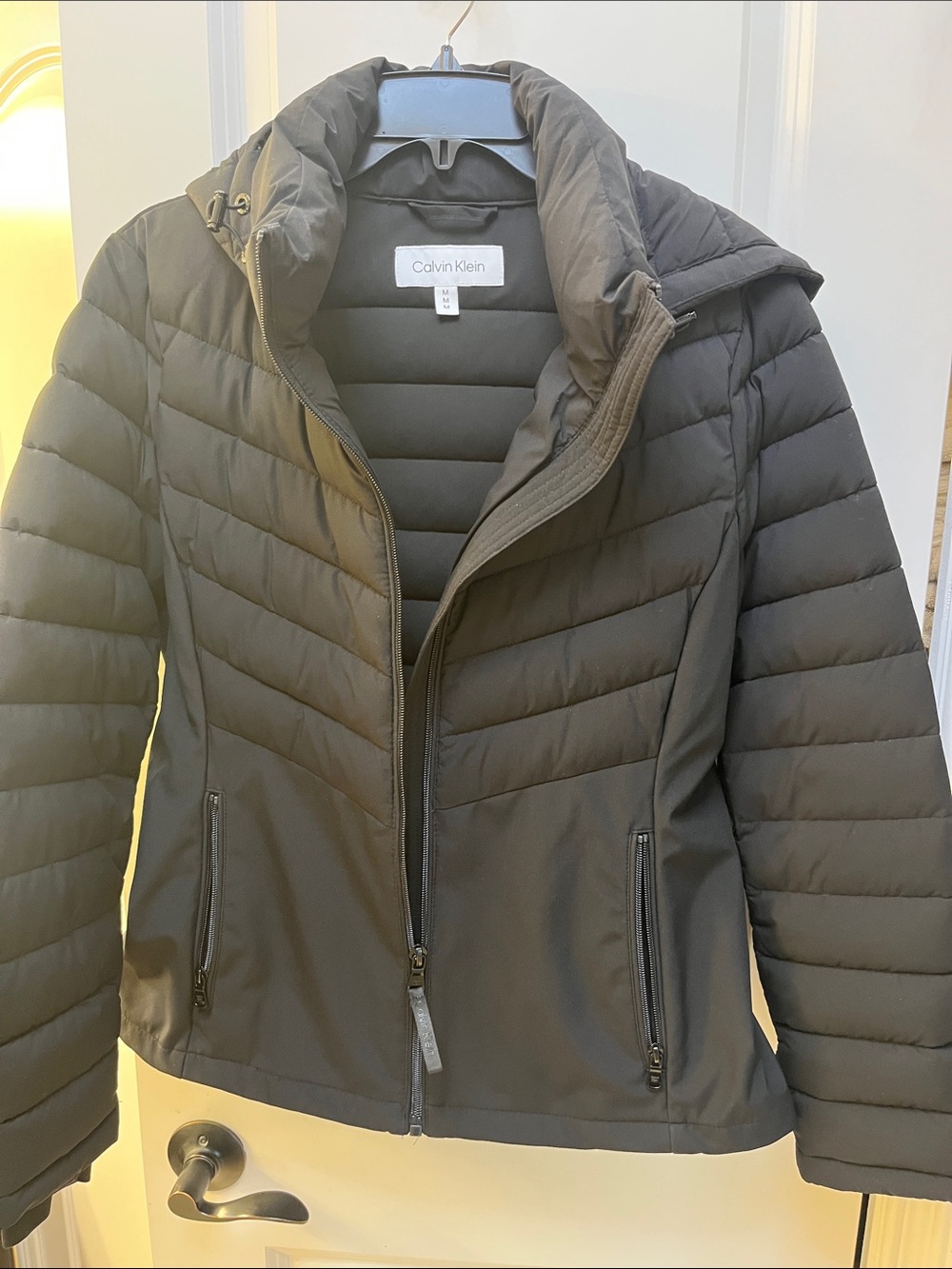Calvin Klein Women's Black Quilted Hybrid Puffer Jacket